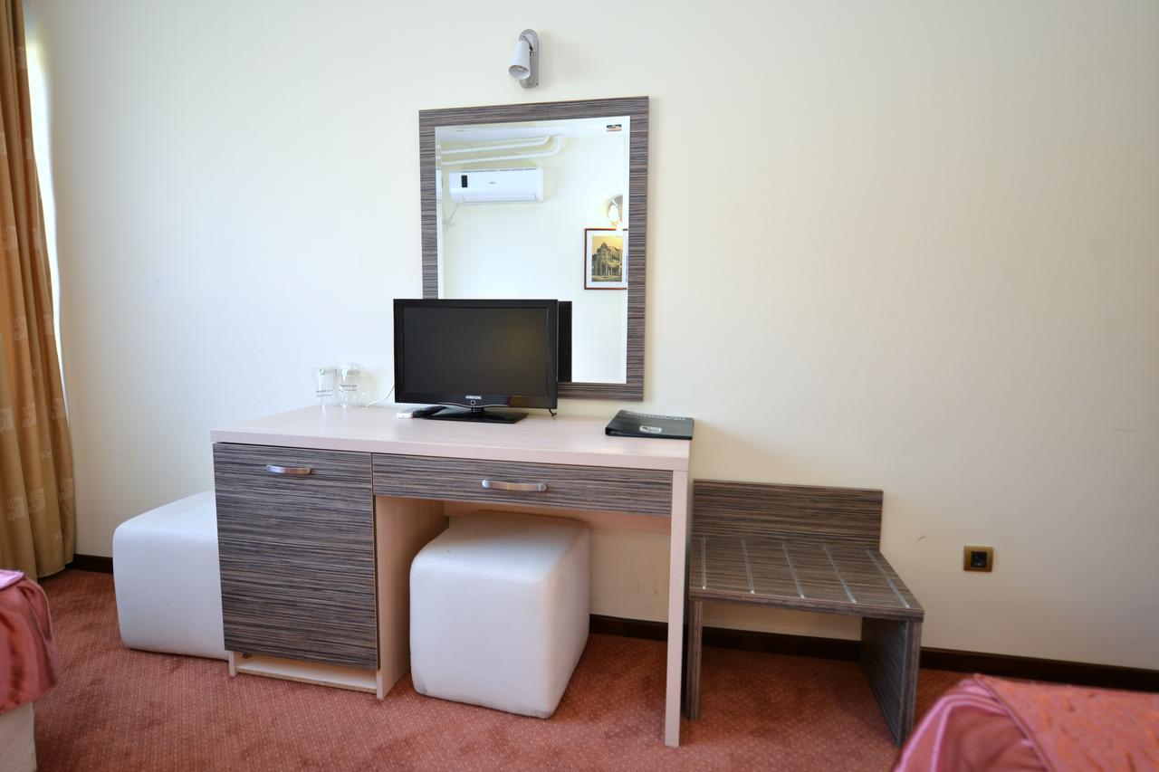 Hotel Livade Čačak المظهر الخارجي الصورة