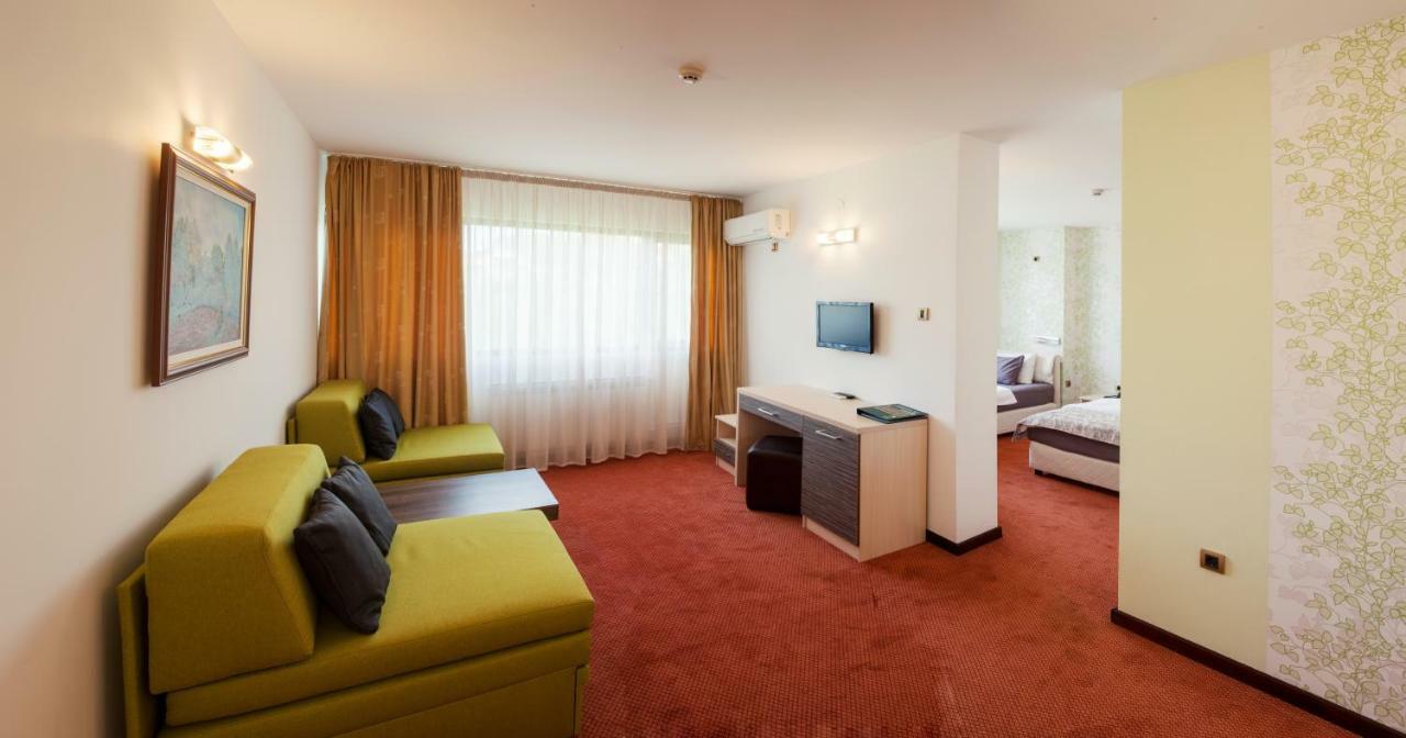 Hotel Livade Čačak المظهر الخارجي الصورة