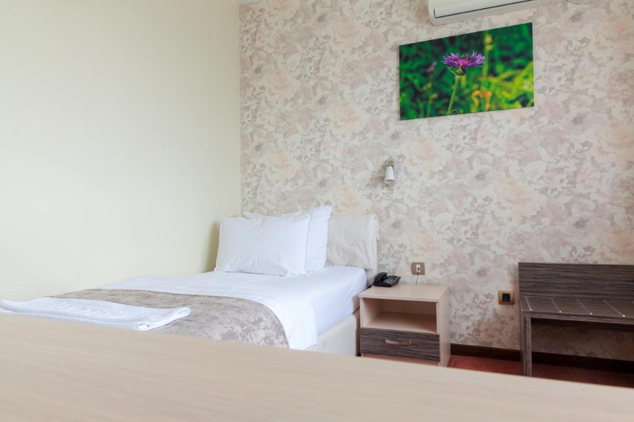 Hotel Livade Čačak المظهر الخارجي الصورة